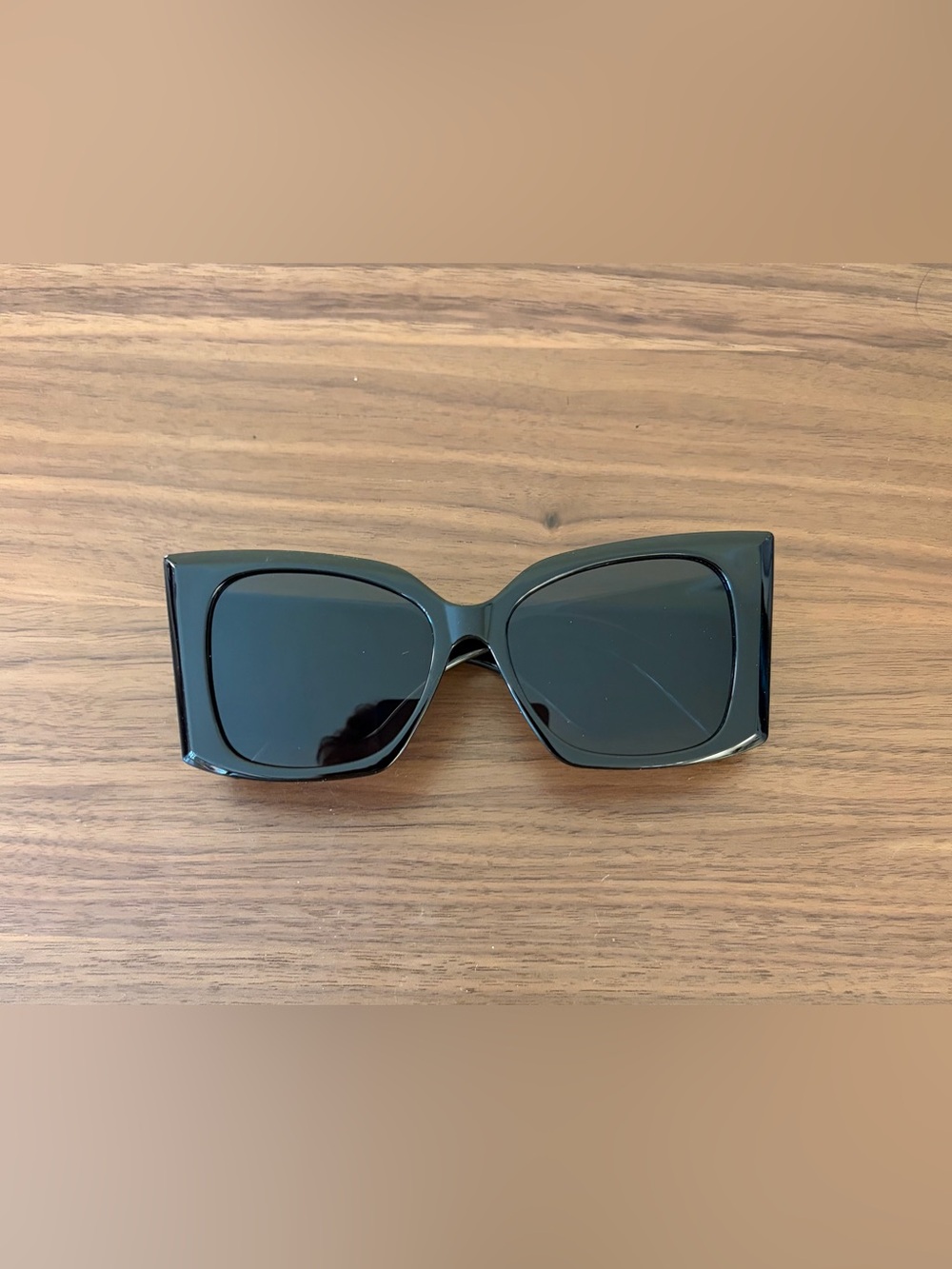 Oversized Square Sunglasses Black Frame Wide Arms